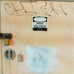 Graffiti Abatement - Report at Intersection Of Webster St & End (000 Block Of)